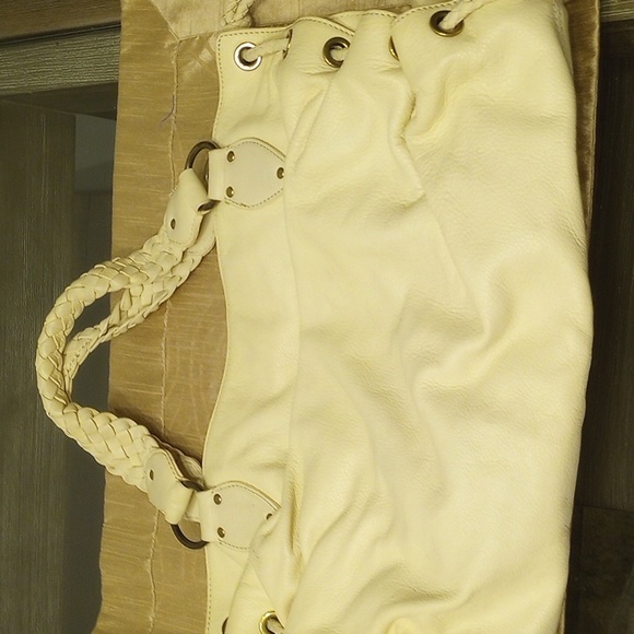 Michael kors leather purse LG, in an ivory cream color - Picture 2 of 6